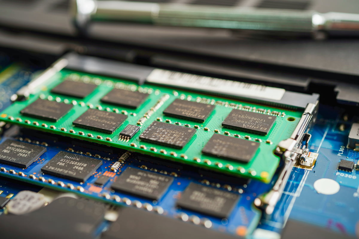 Vollständiger Leitfaden zum Austausch des RAM im Laptop